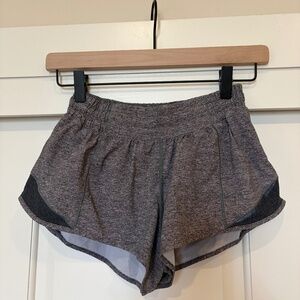 Lululemon Hotty Hot Low Rise Short 2.5 inseam - Size 4